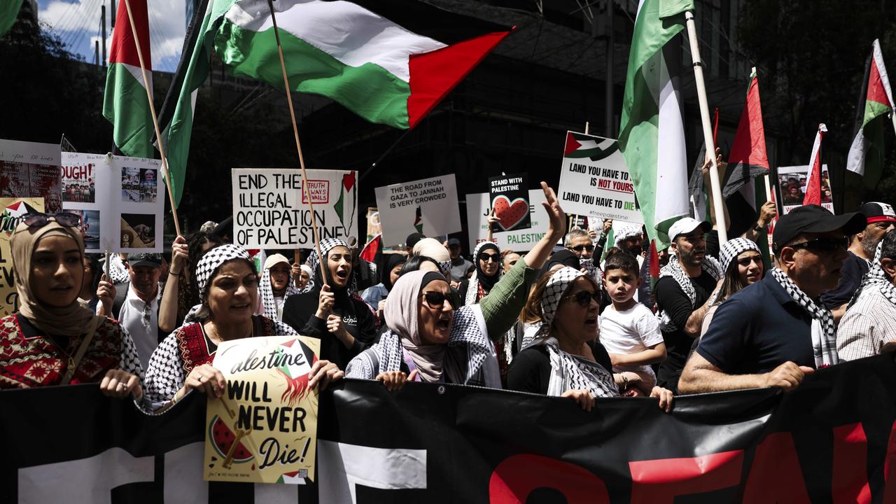 Pro-Israel and pro-Palestine supporters rally in Sydney | Daily Telegraph