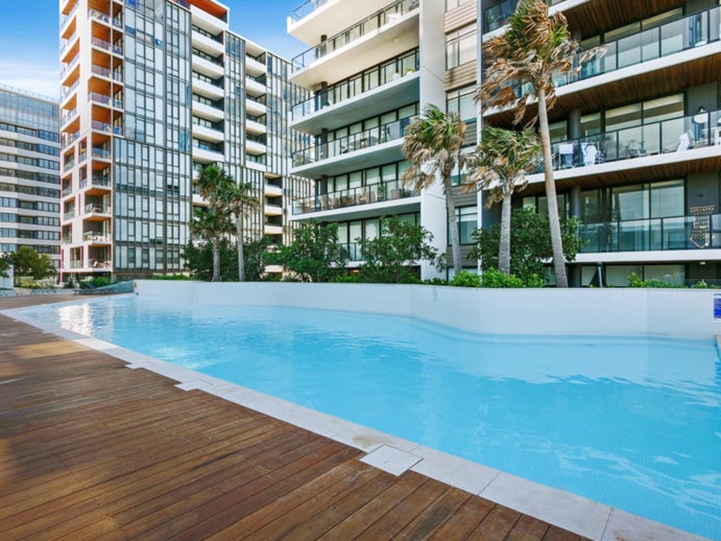 Woolooware saw a big jump in new rentals, with <a href="https://www.realestate.com.au/property-apartment-nsw-woolooware-440548208">505/2 Foreshore Boulevard </a>currently available for $970 per week.