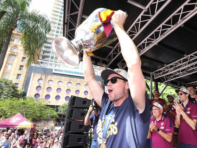 Lachie Neale with the cup, Brisbane Lions Premiership team and Lord Mayor Adrian Schrinner, Brisbane Lions Premiership Party will TODAY be held to celebrate the teamÃs incredible grand final win - on Tuesday 1st of October - Photo Steve Pohlner