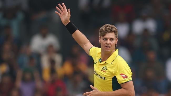 COLOMBO, SRI LANKA - FEBRUARY 12: Spencer Johnson of Australia  takes the wicket of Pathum Nissanka of Sri Lanka during the ODI match between Sri Lanka and Australia at R. Premadasa Stadium on February 12, 2025 in Colombo, Sri Lanka. (Photo by Robert Cianflone/Getty Images)