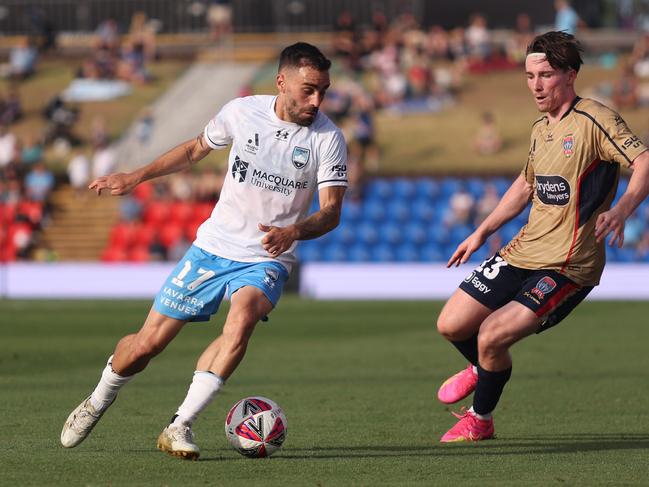 Anthony Caceres of Sydney FC with the ball during the round 12 A-League Men match between Newcastle Jets and Sydney FC at McDonald Jones Stadium, on January 04, 2025, in Newcastle, Australia. Picture: Scott Gardiner/Getty Images