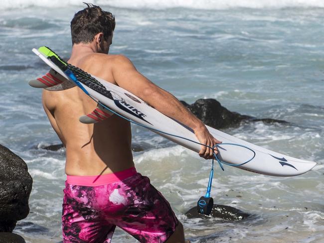 World tour surfer Julian Wilson wearing pink board shorts to raise awareness for  Breast cancer, a disease his mum has battled twice.   Pro Surfer Julian Wilson, who finished third on the WCT for 2017, has just launched a boardshort for Hurley raising awareness for breast cancer. Juls knows more about the illness than most, as his mother has fought and beat breast cancer twice now. Working with Hurley, he has created the Hurley Phantom Julian Wilson Snapper Boardshort to do his bit to raise awareness of a disease that affects thousands of Australians each year.What makes this boardshort so special is that Julians mum Nola is not only the inspiration for the board short but the design has been created by her. It’s bold, bright pink colour loudly supports breast cancer.