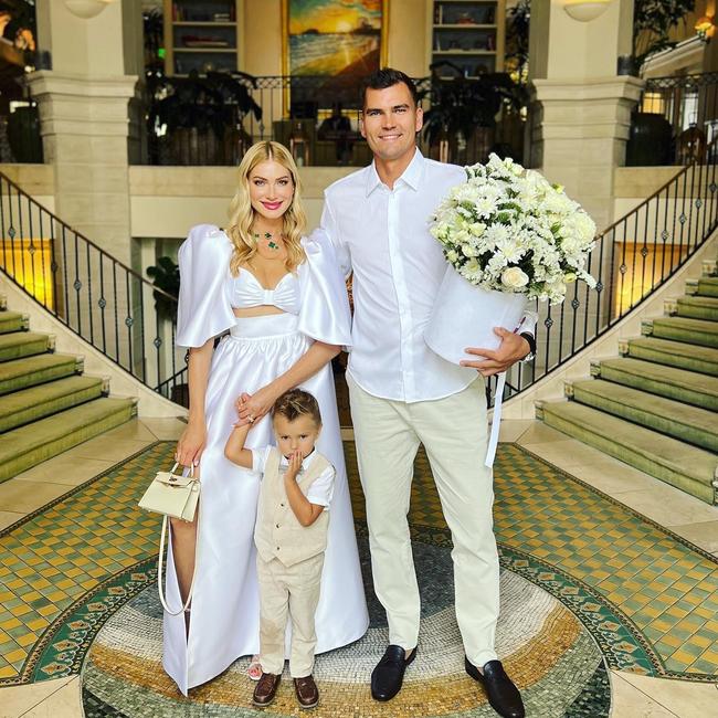 Many believe it is ‘unacceptable’ to wear white to a wedding, while others argued ‘who cares?’. Picture: Instagram/lankaf