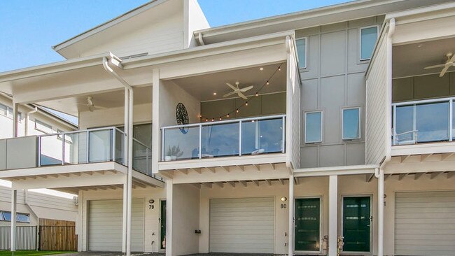 80/312 Manly Rd, Manly West went to auction at 3pm.