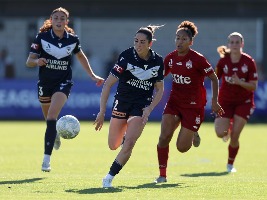 Victory’s Eloise Wilson of the Victory runs with the ball. Picture: Getty Images