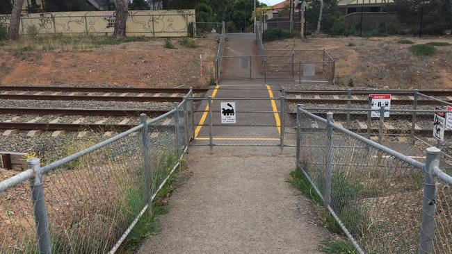 A railway crossing to be closed at Pine Ave, Seacliff. Picture: Eugene Boisvert