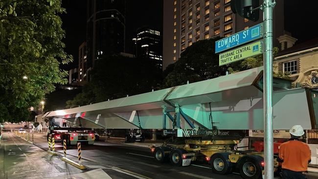 The Kangaroo Point Green Bridge’s first steel bridge deck span was transported through the CBD under cover of darkness. Source: Brisbane City Council.