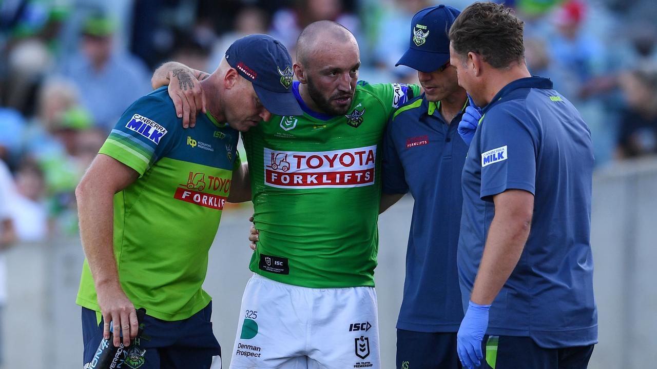 NRL 2022 RD01 Canberra Raiders v Cronulla-Sutherland Sharks - Josh Hodgson NRL PHOTOS