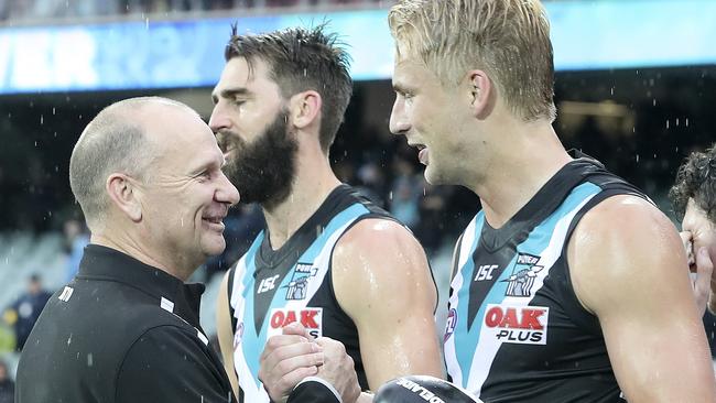 Port Adelaide coach Ken Hinkley with Justin Westhoff and Billy Frampton at Adelaide Oval last season. Picture: Sarah Reed