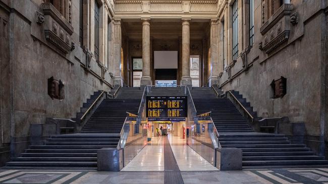 A deserted hall at Milan's Central Station. Picture: Emanuele Cremaschi/Getty