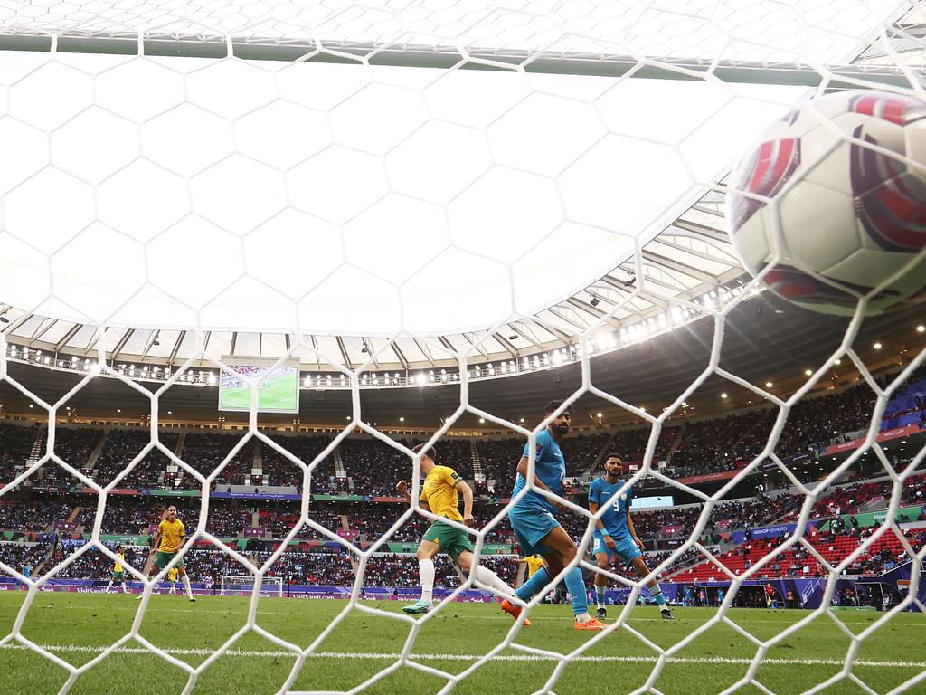 Jordan Bos scores for Australia against India. Picture: Robert Cianflone/Getty Images