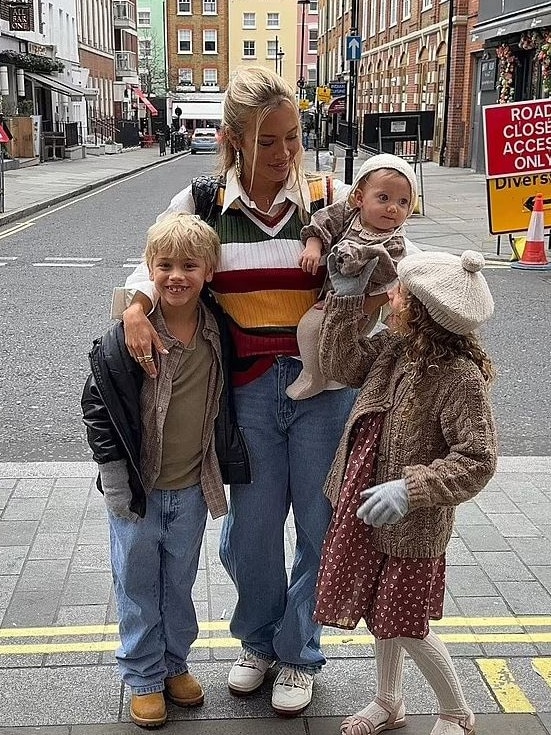 Hembrow with her children Wolf, Posy and Saskia. Picture: Instagram