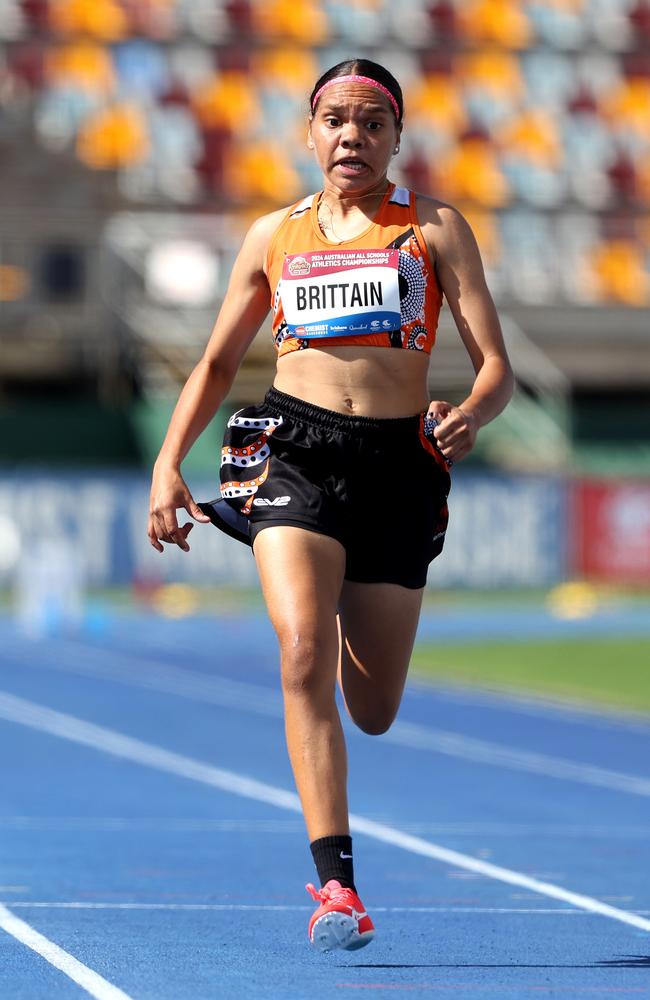 U/17 Girls Para 100 metres action - Picture David Clark