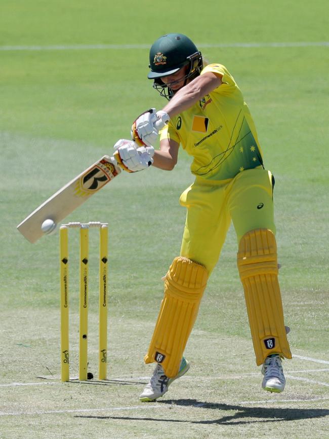 Ashleigh Gardner is keen to see Hannah Darlington in the national side. (AAP Image/Richard Wainwright)