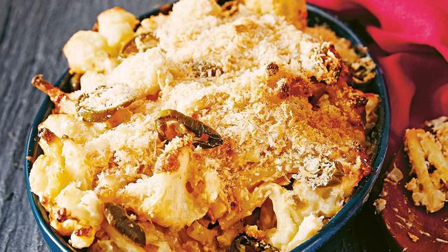 Mac and cheese cauliflower is a hearty dish.