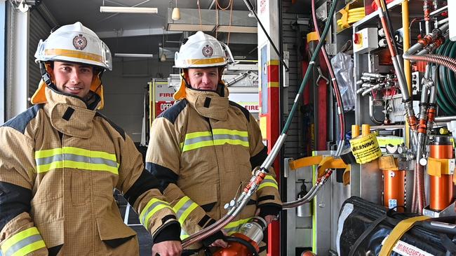 New recruits David Ferguson (left) and Steve Irwin.