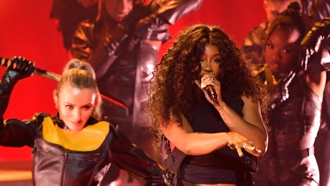 US singer SZA performs on stage during the 66th Annual Grammy Awards at the Crypto.com Arena in Los Angeles on February 4, 2024. (Photo by Valerie Macon / AFP)