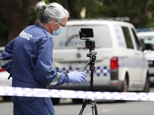 Police at the scene where a body has been found in Acland Street, St Kilda. Tuesday, January 10, 2023. Picture: David Crosling