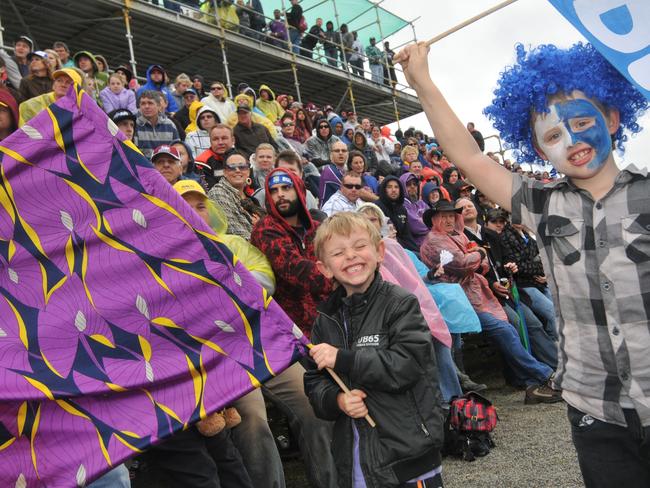 Give us a game: You won’t find a better NRL crowd than Mackay