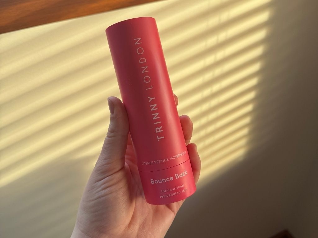 We try the Trinny London Bounce Back Moisturiser.