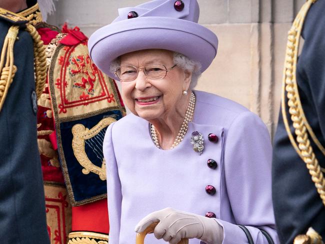 Britain's Queen Elizabeth II attends an Armed Forces Act of Loyalty Parade at the Palace of Holyroodhouse in Edinburgh, Scotland, on June 28, 2022. - Queen Elizabeth II has travelled to Scotland for a week of royal events. (Photo by Jane Barlow / POOL / AFP)