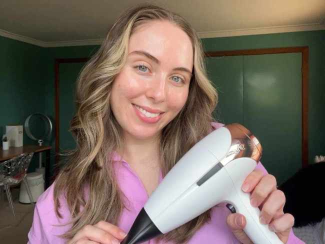 We try the ghd Helios Professional Hair Dryer.