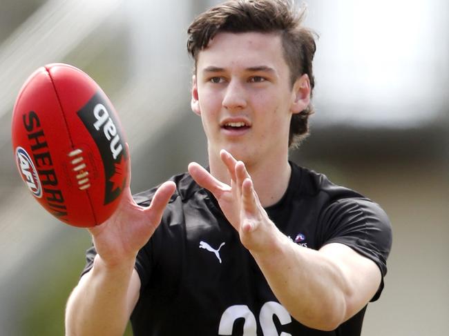 MELBOURNE, AUSTRALIA - NOVEMBER 15: Connor MacDonald of Vic Country in action during the 2021 NAB AFL Draft Victoria Training Day at Trevor Barker Oval on November 15, 2021 in Melbourne, Australia. (Photo by Dylan Burns/AFL Photos via Getty Images)