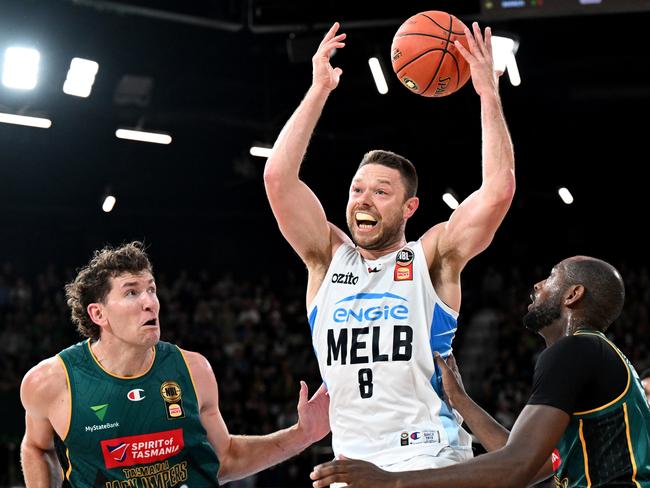 HOBART, AUSTRALIA - SEPTEMBER 28: Matthew Dellavedova of United in action during the round two NBL match between Tasmania Jackjumpers and Melbourne United at MyState Bank Arena, on September 28, 2024, in Hobart, Australia. (Photo by Steve Bell/Getty Images)