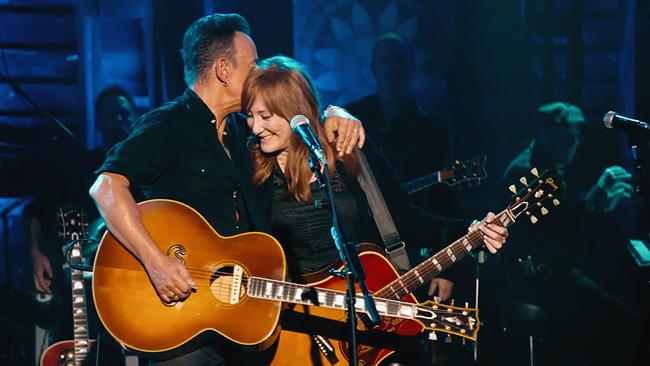 Bruce Springsteen and Patti Scalifa in Western Stars (2019)