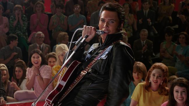 Austin Butler in a scene from the new biopic movie Elvis.