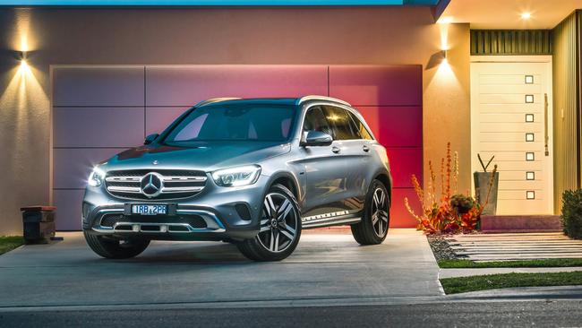 2020 Mercedes-Benz GLC 300e.