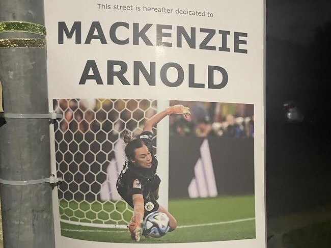 Arnold Court residents decided to pay tribute to the Matildas goalkeeper after Australia’s win over France. Picture: 3AW