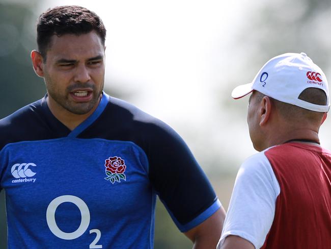 TREVISO, ITALY - JULY 30: Ben Te'o talks to head coach Eddie Jones during the England training session on July 30, 2019 in Treviso, Italy. (Photo by David Rogers/Getty Images)