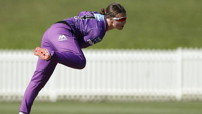 Amy Smith of the Hurricanes bowls during the Women's Big Bash League WBBL match between the Hobart Hurricanes and the Brisbane Heat at Drummoyne Oval, on November 15, 2020, in Sydney, Australia. (Photo by Ryan Pierse/Getty Images)