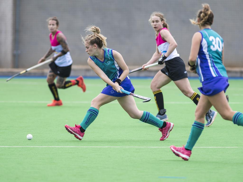Gillian Morris (centre) of Tweed against Gold Coast in Hockey Queensland Championships at Clyde Park, Sunday, May 2, 2021. Picture: Kevin Farmer