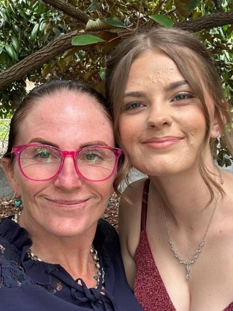 Missing Bundaberg teenager Pheobe Bishop with her mother Kylie Johnson. Picture: Facebook