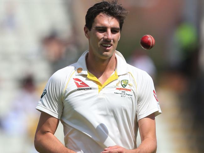 Australia's Pat Cummins prepares to bowl during play on the fifth day of the first Ashes cricket Test match between England and Australia at Edgbaston in Birmingham, central England on August 5, 2019. (Photo by Lindsey Parnaby / AFP) / RESTRICTED TO EDITORIAL USE. NO ASSOCIATION WITH DIRECT COMPETITOR OF SPONSOR, PARTNER, OR SUPPLIER OF THE ECB