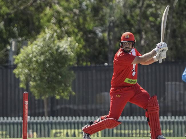 Luke Manders batting for Casey South Melbourne. Picture: Valeriu Campan