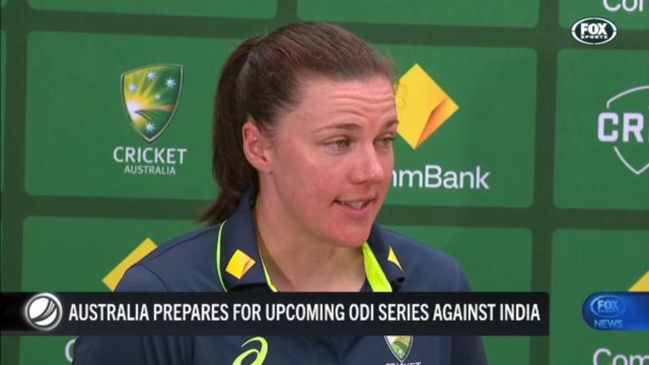 Aussies begin World Cup prep vs India