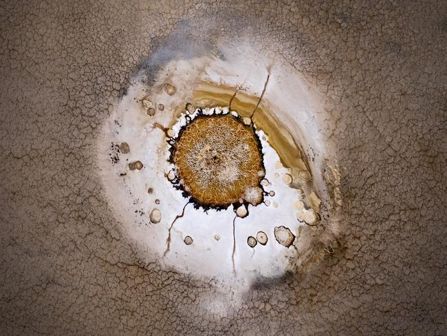 7th International Landscape Photographer of the Year competition. Tom Putt, Mound Spring, Kati Thanda – Lake Eyre National Park, South Australia.