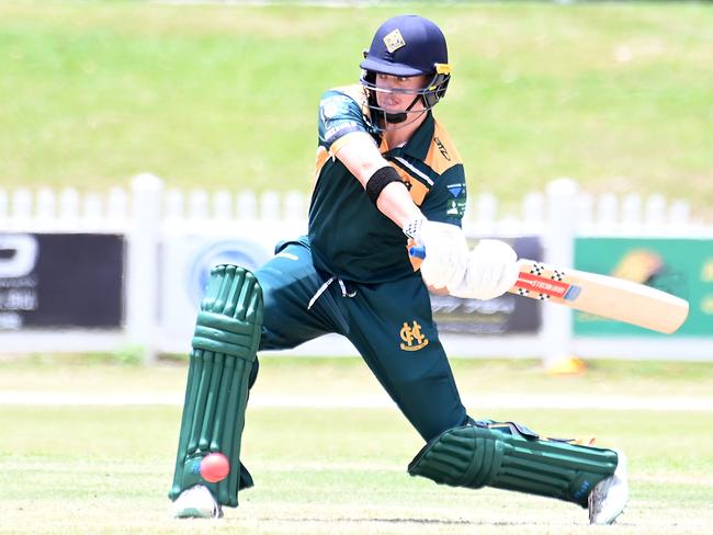 Helensvale batsman Ryan Walker Helensvale v Surfers Paradise premier first grade at Hession Oval Sunday November 12, 2023. Picture, John Gass