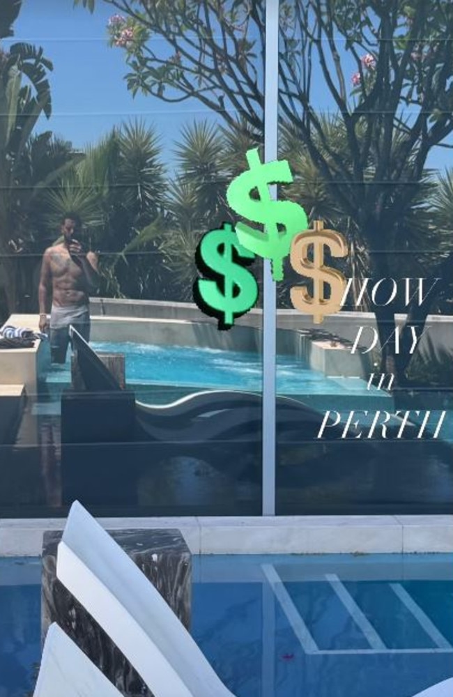 Drake posted a steamy shirtless picture from beside his Perth pool. Picture: Instagram / @champagnepapi