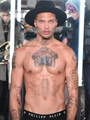 Top model Chloe Green cavorts with hot mugshot guy Jeremy Meeks | news ...