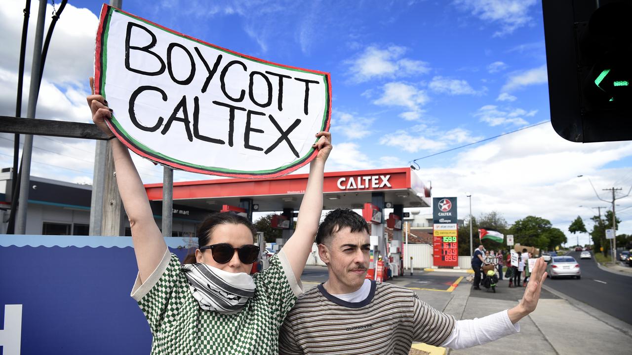 Pro-Palestine protestors are targeting Caltex petrol stations. Picture: NewsWire / Andrew Henshaw