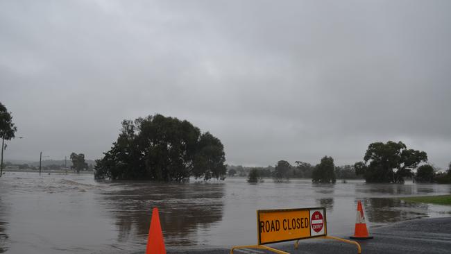 Taken from the Wallace St bridge (underwater) Warwick floods, March 31, 2017.