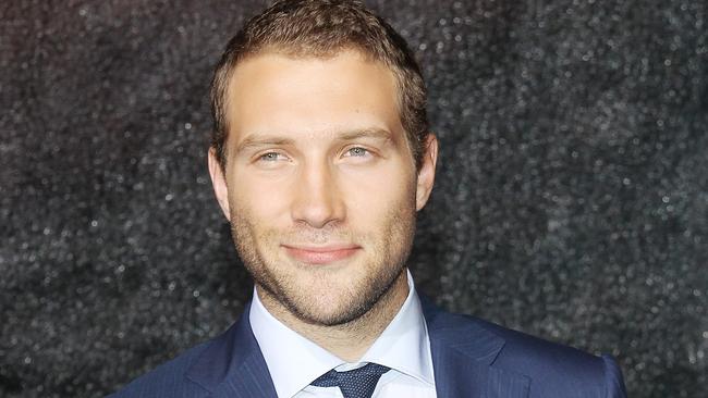 Courtney nude jai Jai Courtney