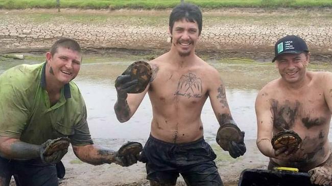 Neville Parkes (left) and Shane Davies (right) on a recent turtle rescue.