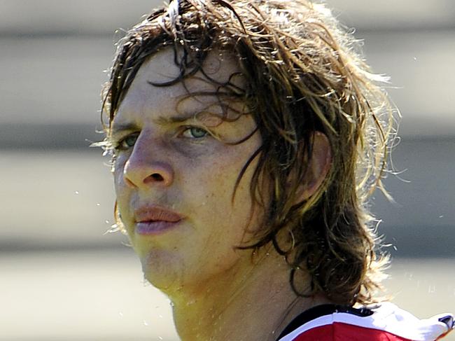 Fremantle Dockers pre season training season at Fremantle Oval. Pic shows Nathan Fyfe.