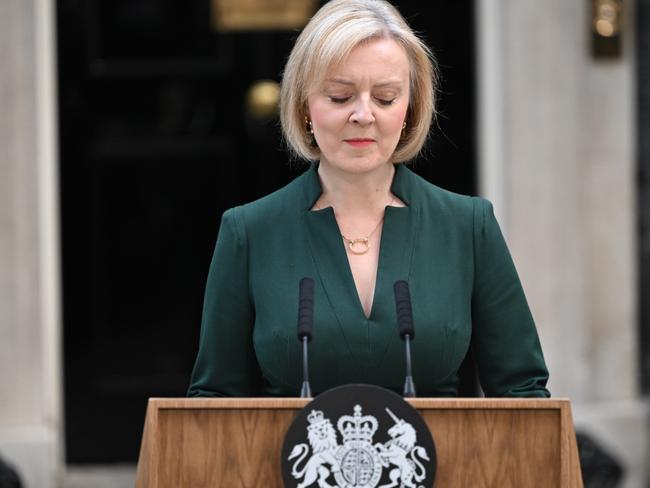 LONDON, ENGLAND - OCTOBER 25: British Prime Minister Liz Truss makes a statement prior to her formal resignation outside Number 10 in Downing Street on October 25, 2022 in London, England. Rishi Sunak will take office as the UK's 57th Prime Minister today after he was appointed as Conservative leader yesterday. He was the only candidate to garner 100-plus votes from Conservative MPs in the contest for the top job. He said his aim was to unite his party and the country. (Photo by Leon Neal/Getty Images)