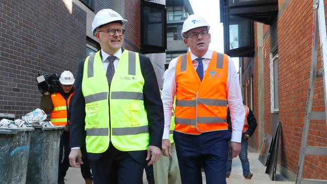 Anthony Albanese and Victorian Premier Daniel Andrews. Picture: NCA NewsWire / David Crosling